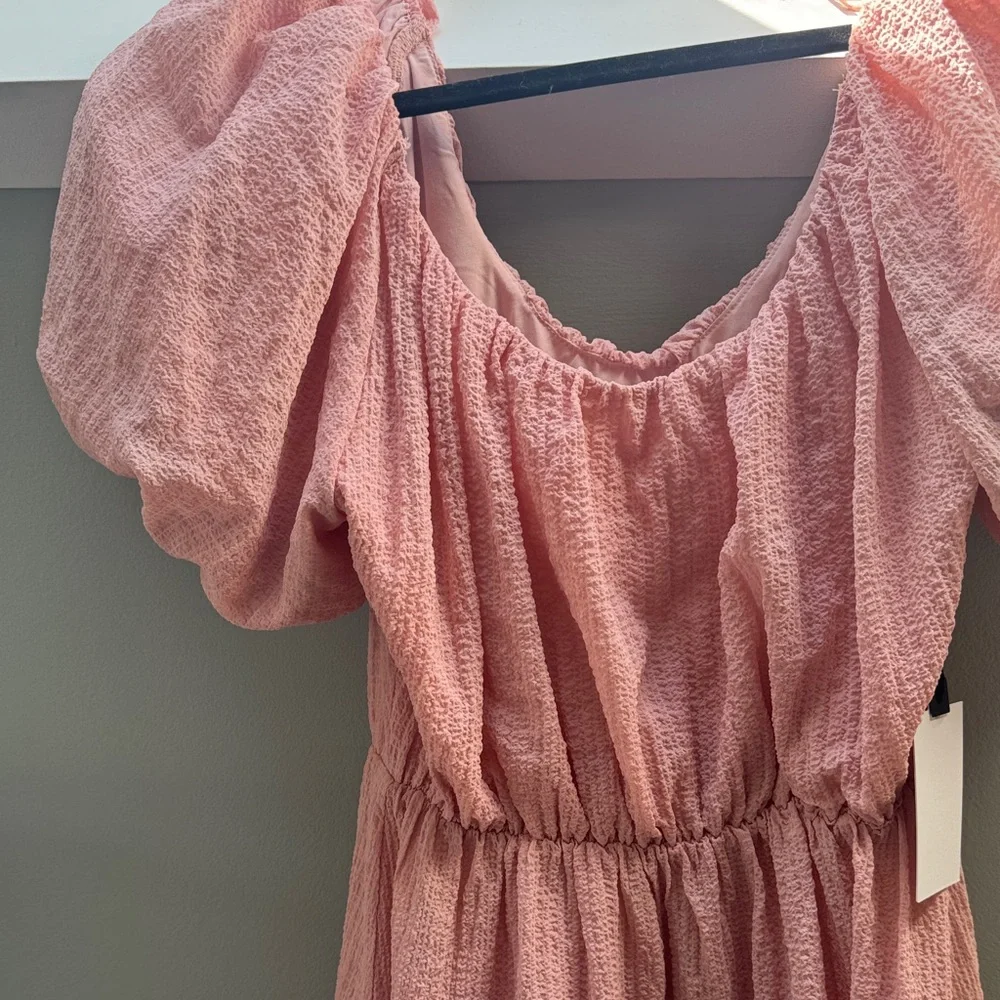 Pink Puff-Sleeve Tiered Dress - Picture 3 of 4